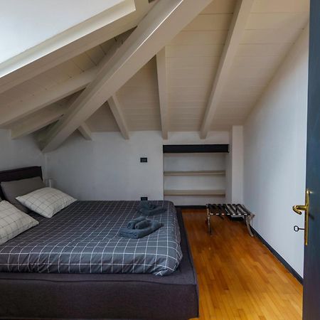 Mansarda A Due Passi Dal Centro Old2 Apartment Бреша Екстериор снимка