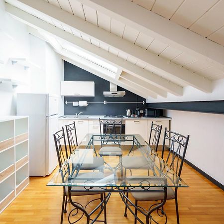 Mansarda A Due Passi Dal Centro Old2 Apartment Бреша Екстериор снимка